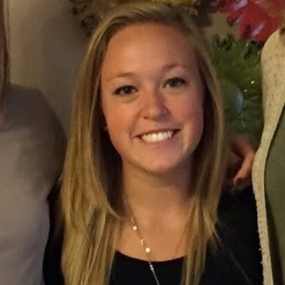 Meet your Posher, Abbey